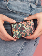 Load image into Gallery viewer, Willow Floral Cash and Card Wallet