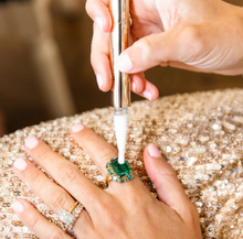 Load image into Gallery viewer, Bling Brush Jewelry Cleaner