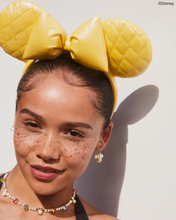 Load image into Gallery viewer, Kendra Scott Minnie Mouse Drop Earrings in White Pearl