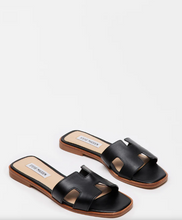 Load image into Gallery viewer, Steve Madden Black Hadyn Sandal