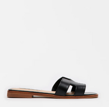 Load image into Gallery viewer, Steve Madden Black Hadyn Sandal