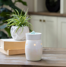 Load image into Gallery viewer, Iridescent Midsize Illumination Warmer