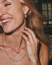 Load image into Gallery viewer, Kendra Scott Elisa Tiger Striped Chartreuse Green Necklace in Gold