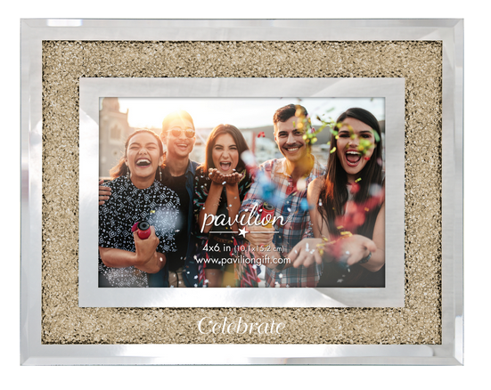 Friends - 9.25 x 7.25 Frame (Holds 6 x 4 Photo)