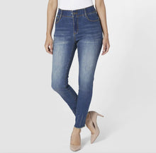 Load image into Gallery viewer, OMG Skinny Ankle Zip Fly Distressed Jeans
