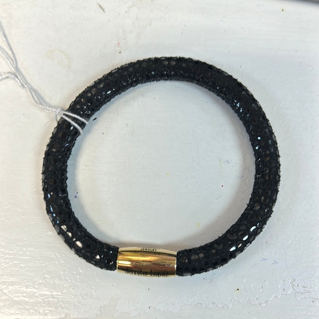 Single Black Leather Gold 7.5