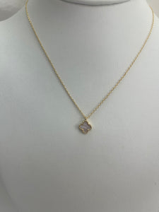 White Clover Necklace Gold