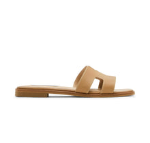 Load image into Gallery viewer, Steve Madden Hayden in Tan
