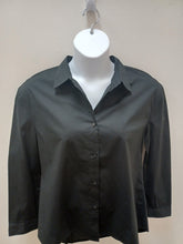 Load image into Gallery viewer, Classic Button Down Shirt in Black or White
