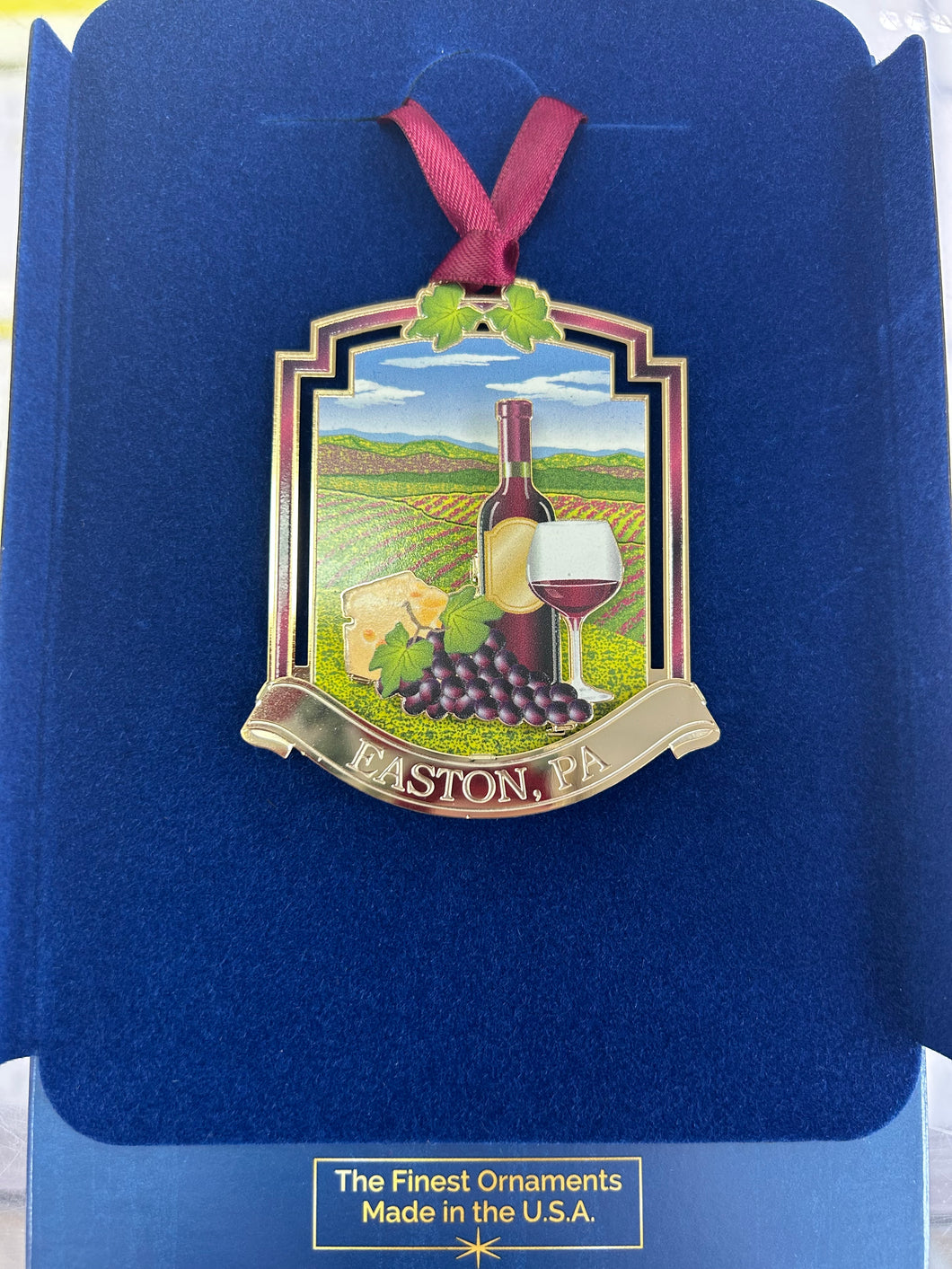 Easton, PA Wine and Vineyard Ornament