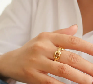 Brooklyn 18K Gold Stack Braided Non-Tarnish Ring