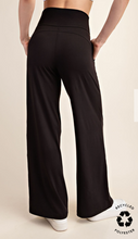 Load image into Gallery viewer, Black Buttery Soft V Waist Wide Yoga Pants
