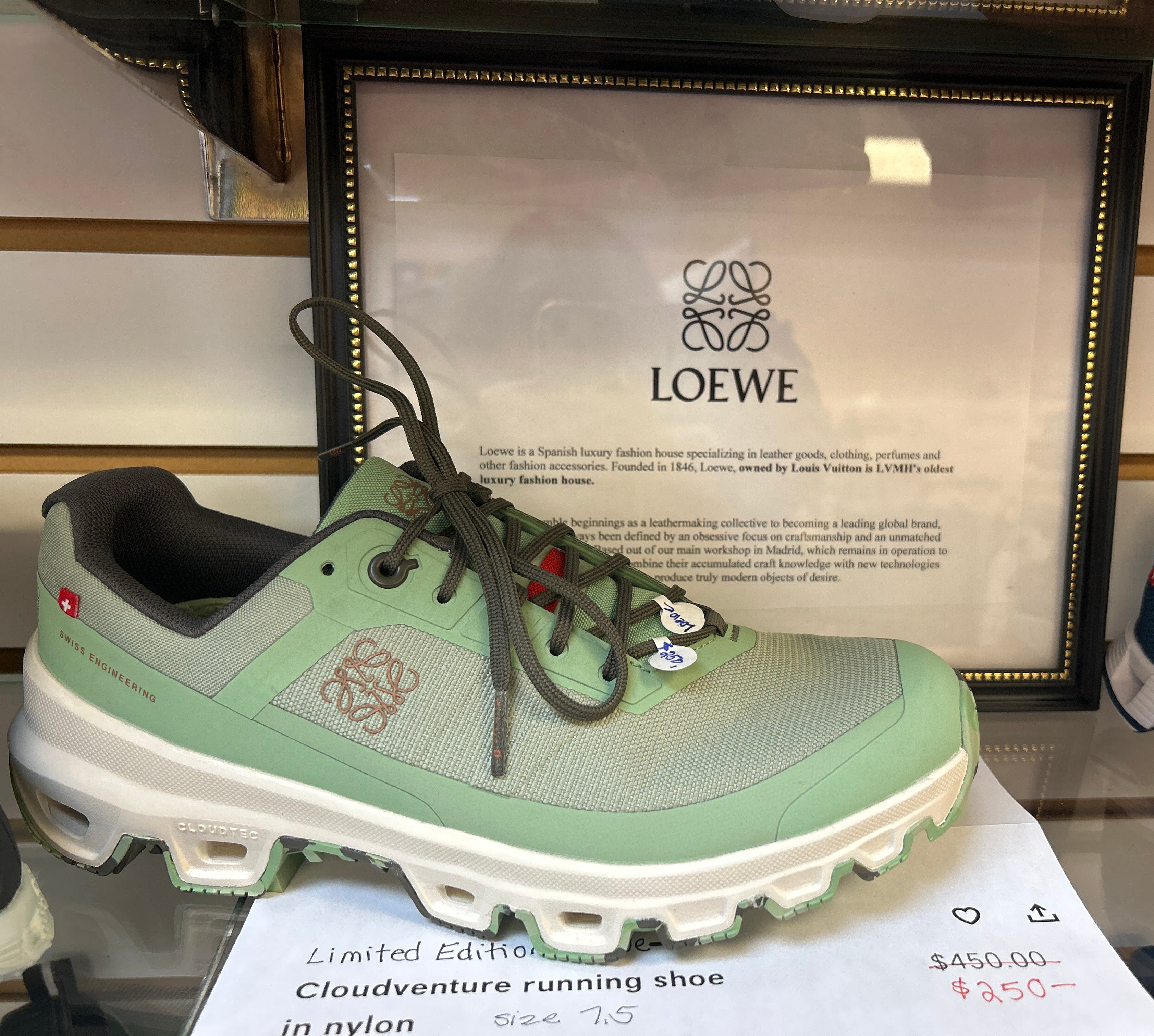 On 　Loewe　スニーカー　25cm ロエベ × オンのコラボスニーカーから新色 新たに6色をラインナップ