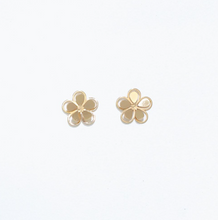 Load image into Gallery viewer, Flower Cutout Earrings Gold or Silver
