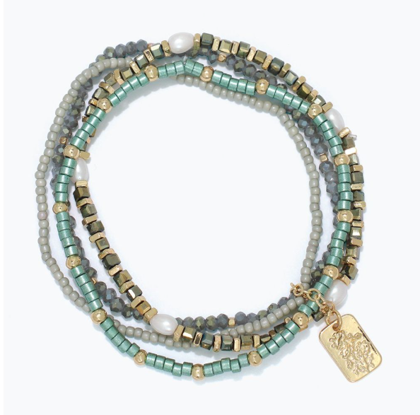 Green Beaded Bracelet with Gold and Pearls