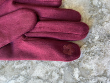 Load image into Gallery viewer, Wine Micro Suede Texting Gloves
