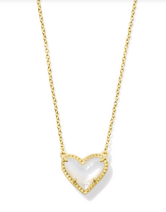 Kendra Scott Ari Heart Necklace Ivory Mother of Pearl Gold