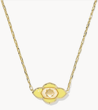 Load image into Gallery viewer, Kendra Scott Abbie Medallion Gold Short Pendant Necklace - Gold Yellow Mix

