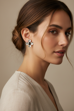 Load image into Gallery viewer, Kendra Scott Leanne Silver Black Granite Stud Earring
