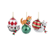 Load image into Gallery viewer, Meowy Christmas Cat Ornament

