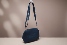 Load image into Gallery viewer, Navy Purse 2 Piece Set
