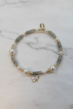 Load image into Gallery viewer, Pastel &amp; Pearl Butterfly Bracelets-5 colors
