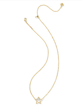 Load image into Gallery viewer, Kendra Scott Cassidy Short Pendant Necklace Ivory Mother of Pearl
