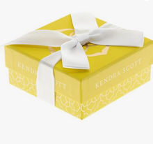 Load image into Gallery viewer, Kendra Scott Cailin Crystal Gift Set
