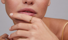 Load image into Gallery viewer, Kendra Scott Andi Band Ring Rhodium
