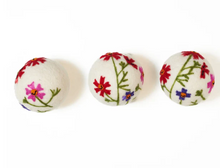 Load image into Gallery viewer, Laundry Wildflower Wool Dryer Ball
