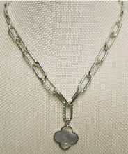 Load image into Gallery viewer, Rhodium Mother of Pearl Clover Pearl Necklace
