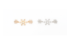 Load image into Gallery viewer, Snowflake Cardi or Shawl Clip
