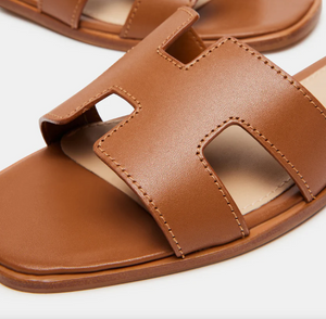 Steve Madden Hadyn Sandals in Cognac