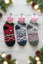 Load image into Gallery viewer, Warm and Snuggly Sherpa-lined Socks - size 9-11
