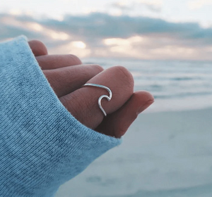 Pura Vida Silver Wave Ring