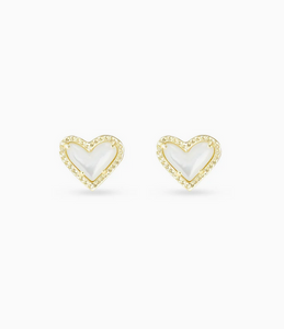 Kendra Scott Ari Heart Gold Stud in Ivory Mother of Pearl