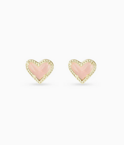 Kendra Scott Gold Ari Heart Stud Earrings In Rose Quartz