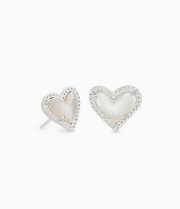 Kendra Scott Silver Ari Heart Stud Earrings In Ivory Mother of Pearl