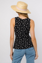 Load image into Gallery viewer, Sleeveless Black &amp; White Floral Front Twist Top
