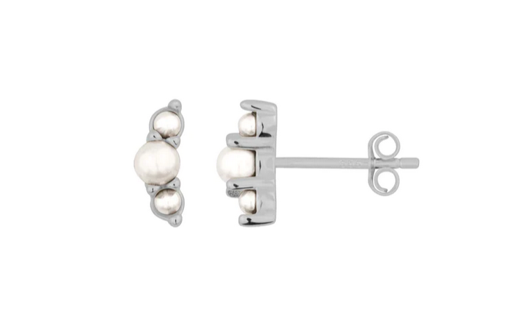 Lucie Silver Pearl Stud Earrings
