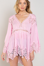 Load image into Gallery viewer, Pink Bell Sleeve Tunic Top size L
