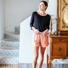 Load image into Gallery viewer, Lounge Shorts Calming Coral
