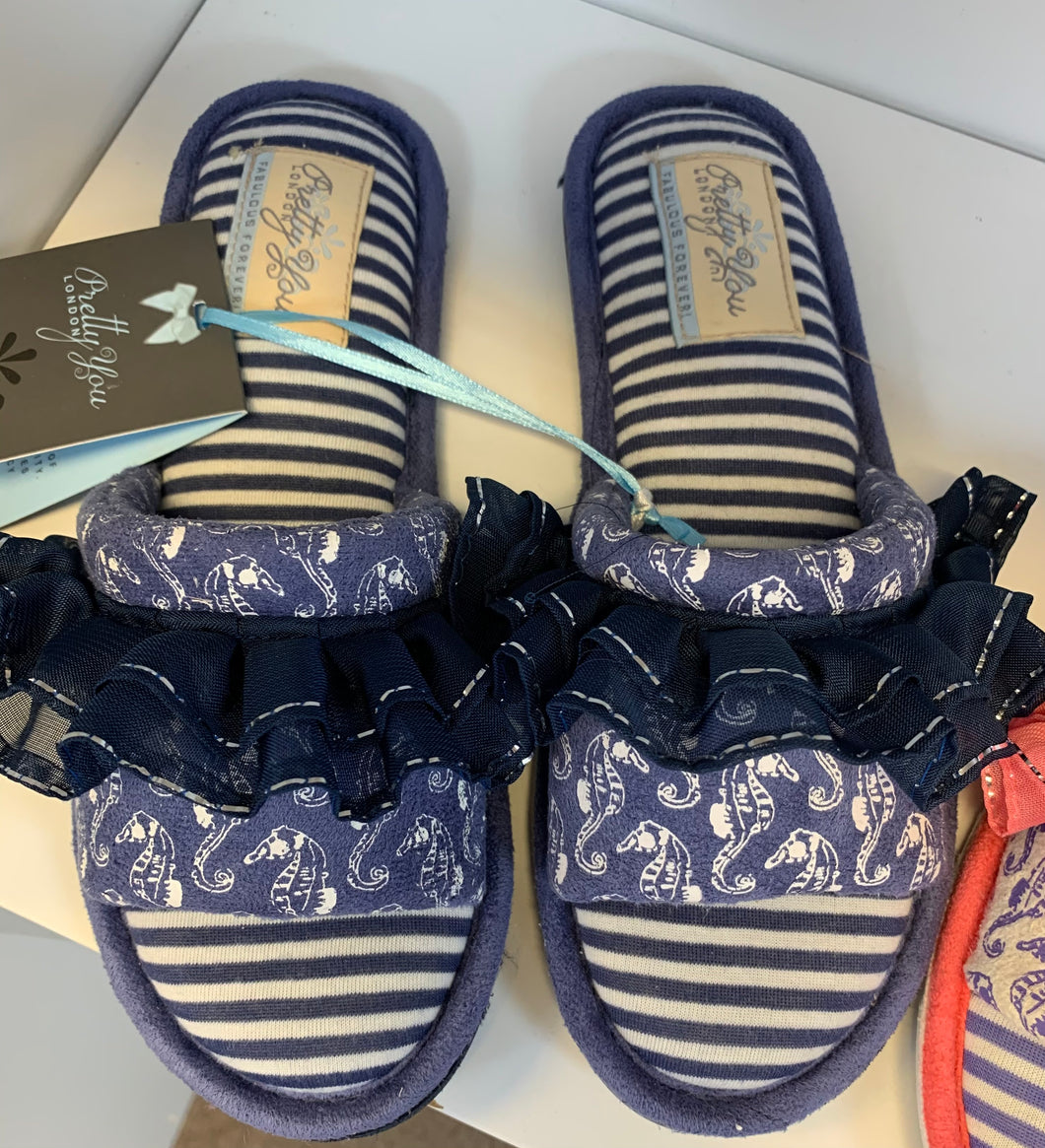 Pretty You Beach Themed Slippers size 5-6 left