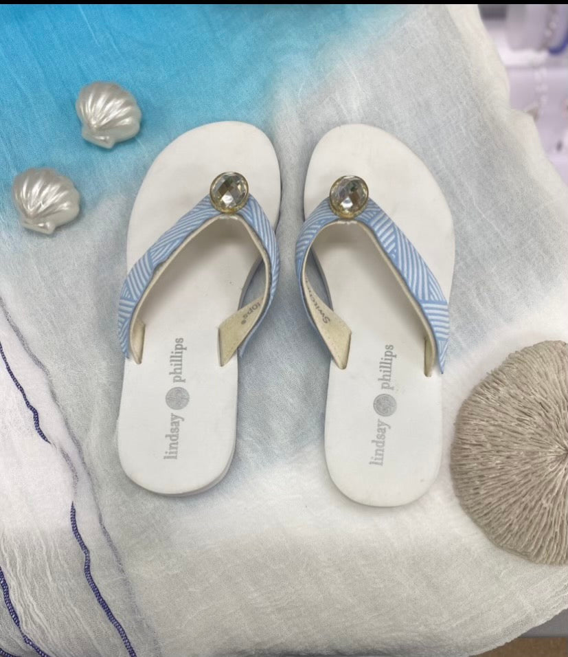 Lindsay Phillips White Lulu Switchflops in Size 7
